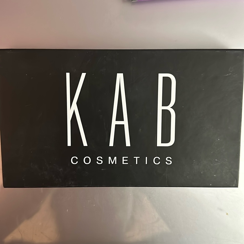 Eye shadow palette | KAB COSMETICS